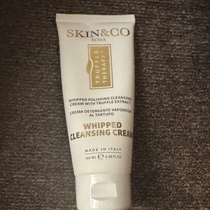 Skin & Co Roma Whipped Polishing Cleansing Cream - White